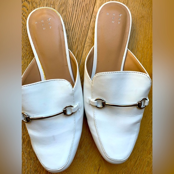 MULES - Picture 2 of 3